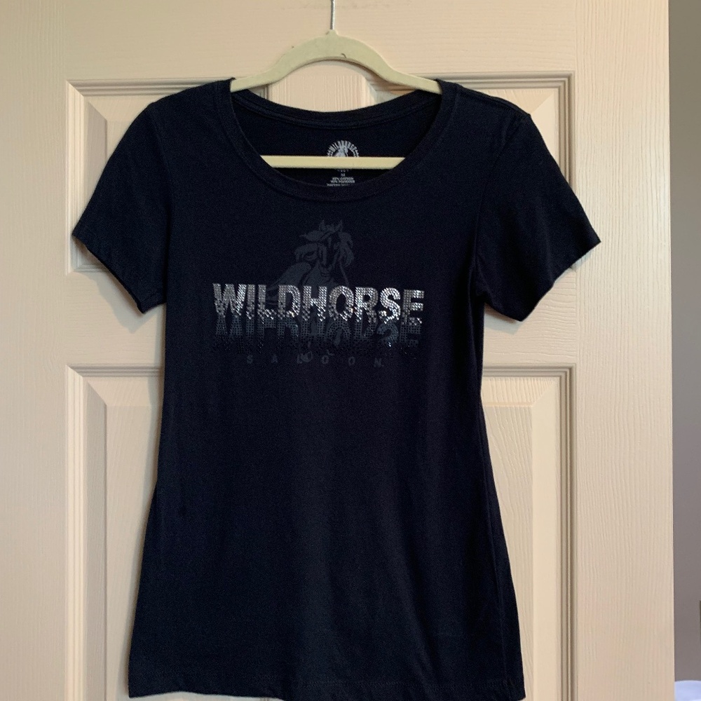 Wildhorse Saloon Black Embellished T-shirt sz M